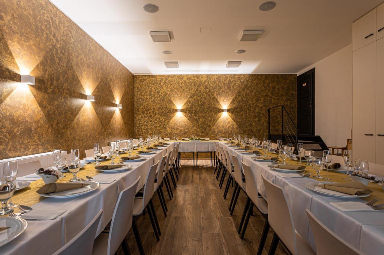 Hotel Jordanek Opocno Ngoại thất bức ảnh