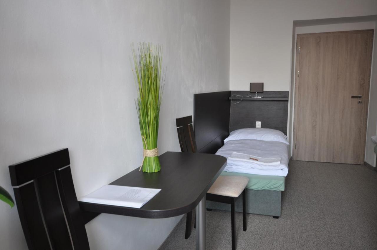 Hotel Jordanek Opocno Ngoại thất bức ảnh