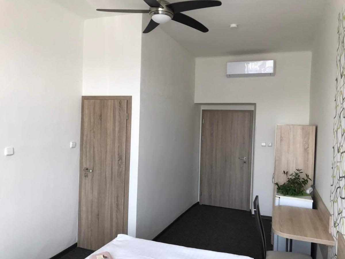 Hotel Jordanek Opocno Ngoại thất bức ảnh