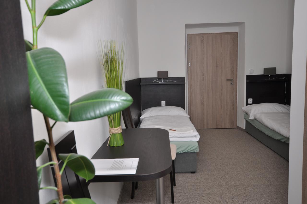 Hotel Jordanek Opocno Ngoại thất bức ảnh