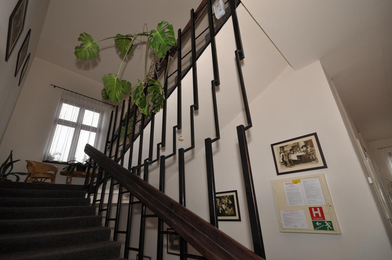 Hotel Jordanek Opocno Ngoại thất bức ảnh